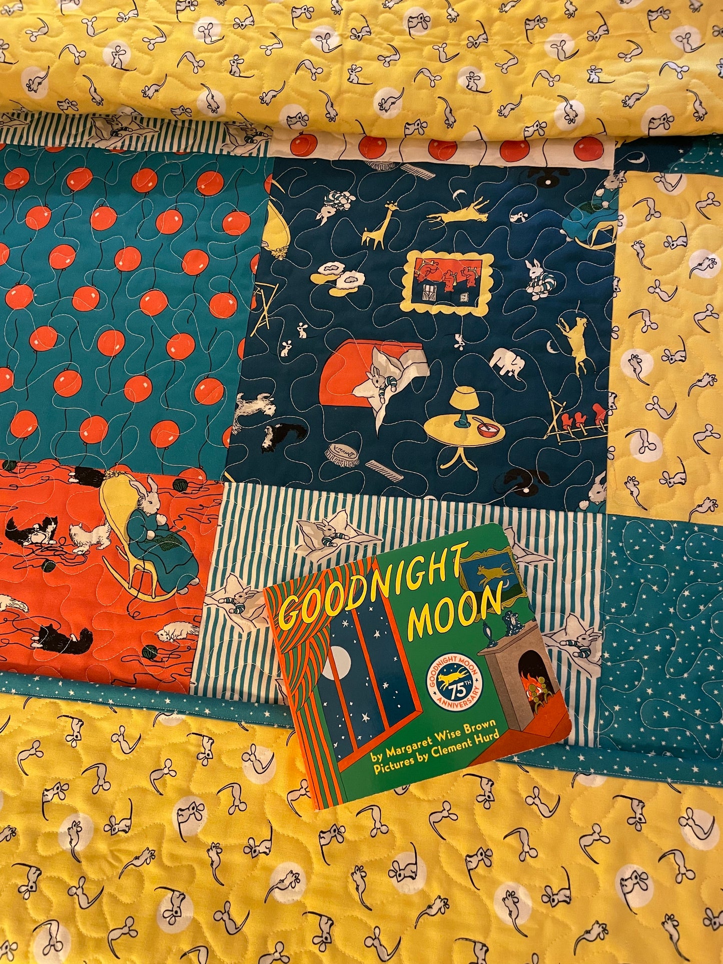 Goodnight Moon Baby Quilt & Book Gift Set